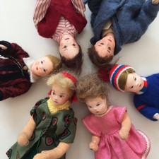 6x ALTE BIEGEPUPPE VINTAGE PUPPENHAUS_Banding Manikin Doll House