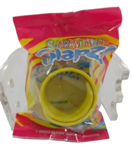 BRACCIALETTO SHOKKY BANDZ SLAPZ CON SCRITTA SUMMER REGALINI FESTE COMPLEANNO - Imagen 1 de 1