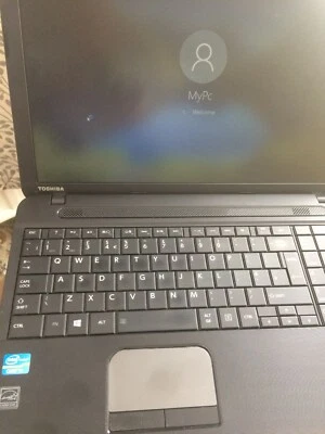  Laptop Toshiba i5 Fast - Image 1 of 3