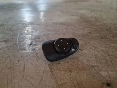 Interruttore specchietto retrovisore ala Cadillac BLS 2007 12775818 ADV118432 - Immagine 1 di 3