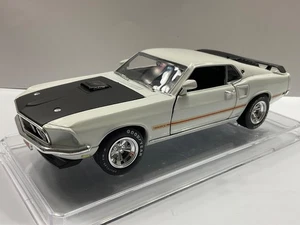 JOHNNY LIGHTNING 1:24 SCALE 1969 FORD MUSTANG MACH - WHITE W/BLACK INTERIOR-NICE - Picture 1 of 16