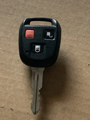 ISUZU AXIOM RODEO KEY REMOTE FOB HYQ1512V TESTED Read OEM - Image 1 of 4
