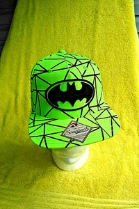 NUEVO CON ETIQUETAS RARO DS ORIGINAL SNAP BACK DC BATMAN RAYAS NEGRAS CON GORRA SOMBRERO AMARILLO NEÓN - Imagen 1 de 12