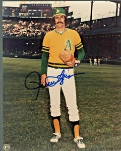 *ROLLIE FINGERS*  Hand-Signed 8x10 Color Photo  OAKLAND A'S - Picture 1 of 1