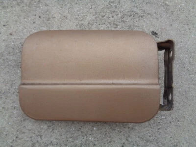 1985 MERCEDES-BENZ 300D 气体燃料填料门盖原始设备制造商 — 第 1/3 张图片