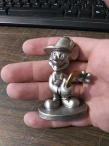 Walt Disney Pewter Mickey Down Under 1948 - Fine Pewter USA - Picture 1 of 4