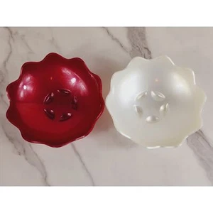Tupperware Scalloped Shell Salad Bowl Candy Dish #5443A White Red Lot 2 Vintage - Picture 1 of 11