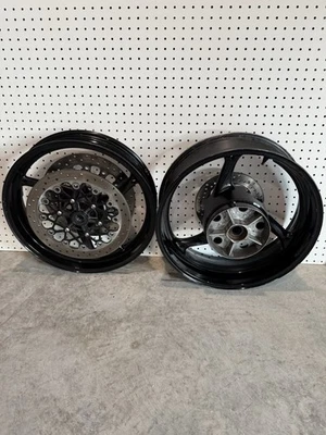 Juego de ruedas delanteras y traseras Suzuki GSXR 600 750 2008-2010 OEM Foto 1 de 4