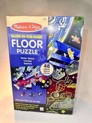 Rompecabezas de piso Melissa & Doug 48 piezas - Cosmos del espacio exterior - Brilla en la oscuridad Foto 1 de 4