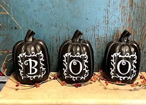 BOO Black Pumpkin Set WITH Pip Berry Garland Primitive Style Halloween Fall - Picture 1 of 5