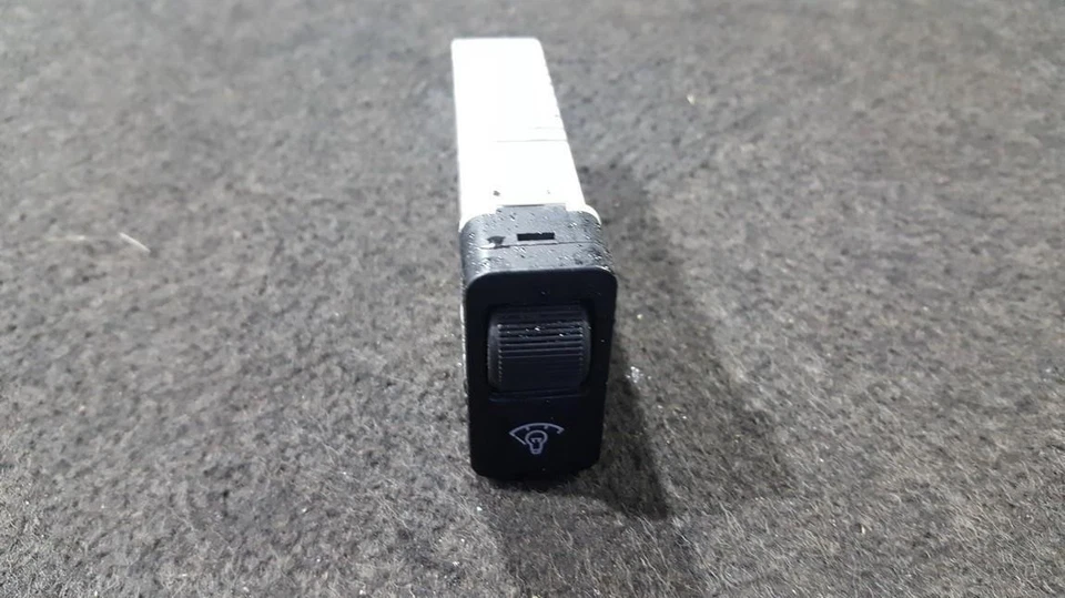  Interruptor atenuador (iluminación velocímetro) Mazda MX-3 DE207792-17 Foto 1 de 1