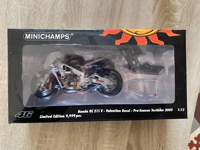 Minichamps HONDA RC211V 2002 Test Bike Valentino Rossi 1/12 - Photo 1/4