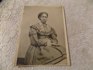 Fotografia vintage di donna afroamericana, molto vecchia, 5 x 7 - Foto 1 di 4