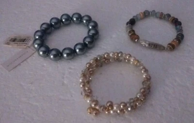 3 cuentas elásticas Charter Club grises, RMA envoltura imitación perlas y cuentas Hope Foto 1 de 4