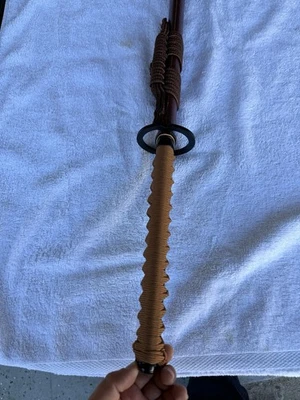 Espada Katana Samurai Hecha a Mano - Hoja de Acero al Carbono y Vaina Marrón Foto 1 de 4