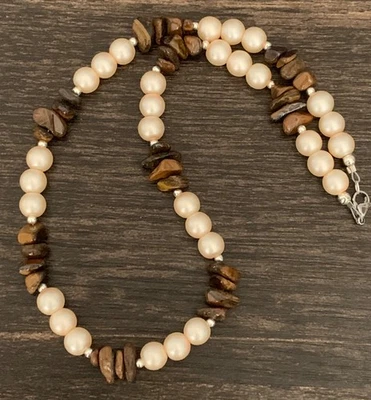 Collar de cuentas de vidrio de 18" y astillas de ojo de tigre Foto 1 de 3