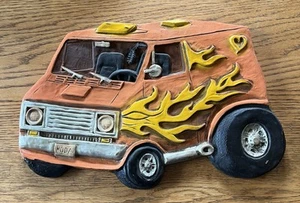 De colección 1976 HODA Hot Rod Hippie Van Colgador de Pared Hombre Cueva Garaje Decoración **BONITO** - Imagen 1 de 2
