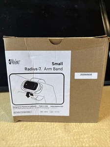 Box of 20 Masimo Radius-7 Oximetry Monitor Arm Band, Size SMALL REF: 38879 - Picture 1 of 2