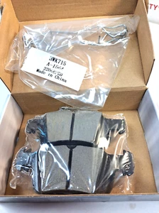 Juego de 3 pastillas de freno de disco Raybestos Element con herrajes EHT1665H - Imagen 1 de 2