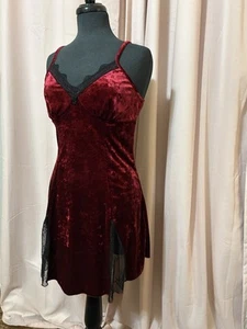 Woman’s M slip dress red Velvet Black lace fairy grunge whimsigoth witchy vamp - Picture 1 of 9