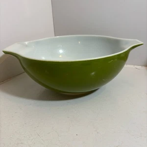 Pyrex Cinderella avocado green mixing bowl size 444 - Picture 1 of 12