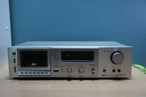 AKAI GX F25 Lecteur Cassette Vintage 1981 A RESTAURE /POUR PIECES - Imagen 1 de 19
