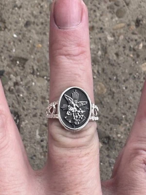 Anillo de mujer Saint Michael tallas disponibles 5-9 plata de ley 925 Foto 1 de 4