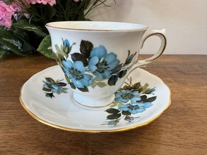Royal Vale Blue Pansy Vintage Teacup Saucer Set Bone China England Floral Tea - Picture 1 of 6