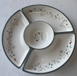 Pfaltzgraff Winterberry 4 Piece Serving Set Chip Dip Appetizer - Picture 1 of 5