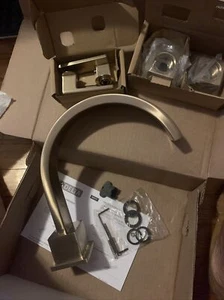 DELTA T2753-CZ Vero Deck Mounted Roman Tub Faucet Trim, Champagne Bronze - Picture 1 of 3