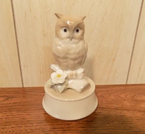 Otagiri Porzellaneule rotierende Spieluhr spielt mit der Zeit von Japan Vintage - Bild 1 von 3