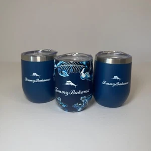 Tazze da vino Tommy Bahama senza stelo isolate con coperchi - Foto 1 di 5