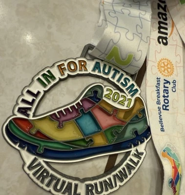 Cinta medalla maratón 2021 autismo Arkansas carrera/caminata virtual Foto 1 de 3