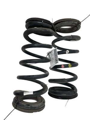 2017-2022 NISSAN ARMADA 3.0L RWD REAR RIGHT & LEFT SUSPENSION COIL SPRING SET (2 - Image 1 of 4