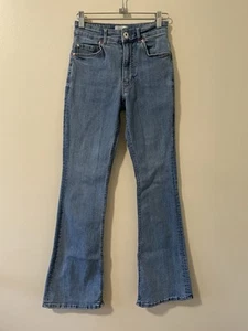 Jeans H&M bootcut vita media lavaggio chiaro blu - Foto 1 di 7