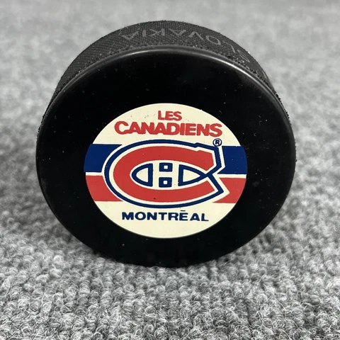 Vintage Montreal The Les Canadiens NHL Hockey Puck Logo In Glas Co Slovakia Cover