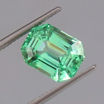 Ravishing Color Natural Ceylon Green Sapphire Loose Radiant Cut Gemstone 12x9 MM - Image 1 of 4
