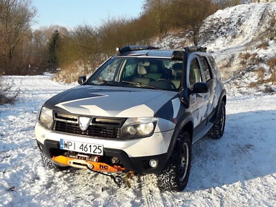 Plaque de montage sur treuil dans pare-chocs d'origine pour Dacia Duster 2010... - Photo 1/3