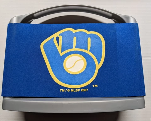 MILWAUKEE BREWERS / MILLER HIGH LIFE LIGHT 6 PACK TRAVEL BEER & SODA CAN COOLER Cover