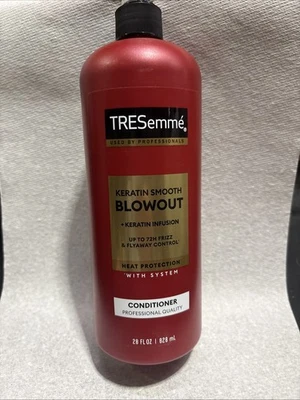 Tresemme Keratin Smooth Blowout Conditioner 28 oz - Image 1 of 2