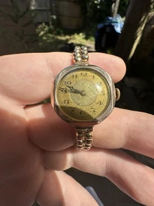 Art Deco Ladies 9ct Gold Watch - Picture 1 of 24