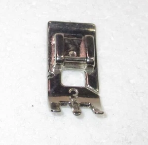 Eine neue generische Nähmaschine ohne Marke #3 Knopfloch Druckknopf Nähfuß - Bild 1 von 4