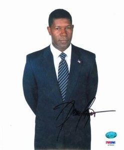 Dennis Haysbert autographed 8x10 Photo (Actor, 24, The Unit) PSA