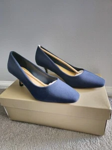 Donald Pliner Corinad Stoffpumps, Größe 6,5, neu mit Karton - Bild 1 von 5