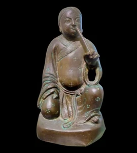 19th C. Chinese Late Qing Dynasty Bronze Figure, Man with Chewing Stick - Bild 1 von 8
