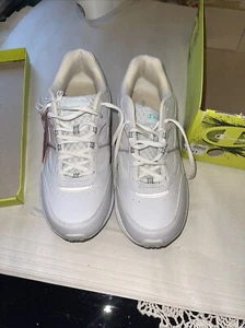 Champions Woman’s White Size 11 Comfort Sneakers NWT - Picture 1 of 10