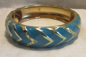 Bangle Bracelet Blue and Rhinestone Accents Retro Magnetic Catch - Picture 1 of 8