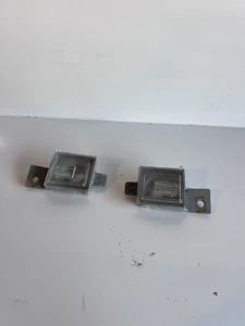 2014-2018 Silverado And Sierra Rear Tag Lights, Preowned - Bild 1 von 2