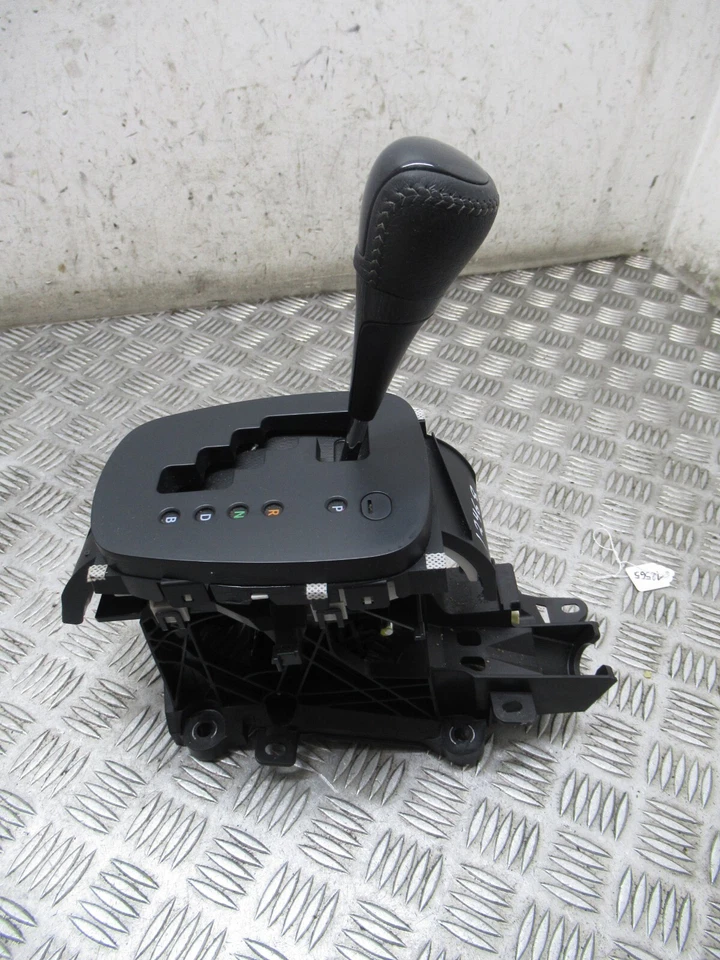 2019 TOYOTA YARIS VVT-1 1.5 GASOLINA-HÍBRIDO 1 VELOCIDADE CVT ALAVANCA DE CÂMBIO AUTOMÁTICA REF12468 - Imagem 1 de 4