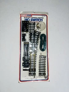Life-Like Electric Remote Control HO Switch Right Hand - 8604 - NOS - Picture 1 of 2